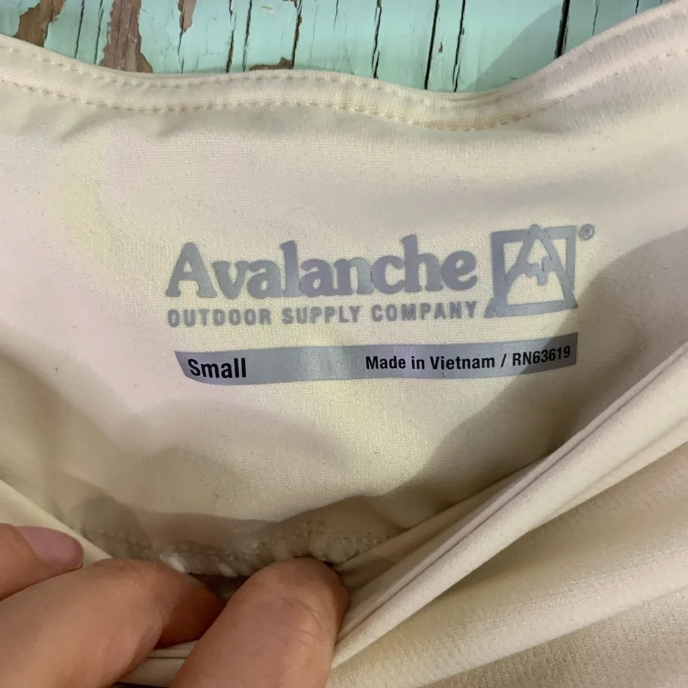 Women’s cream Avalanche high-waisted pants